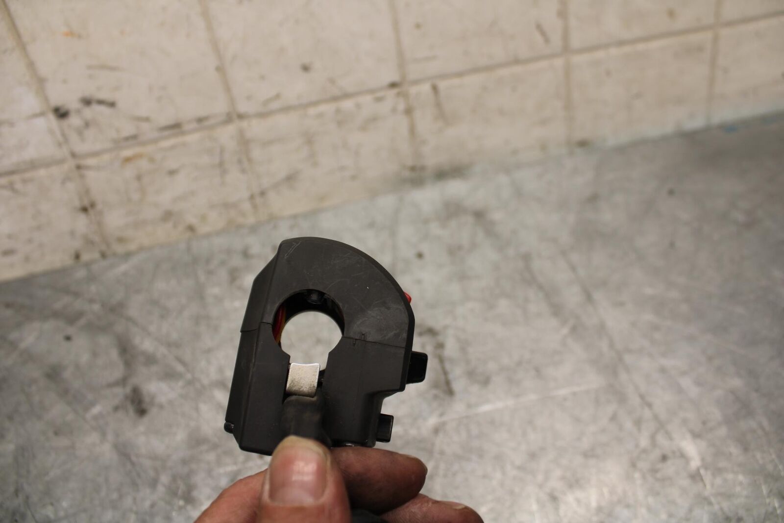 2009 Kawasaki Ninja ZX6R ZX600R RIGHT CLIP ON HANDLE KILL OFF START SWITCH BB44