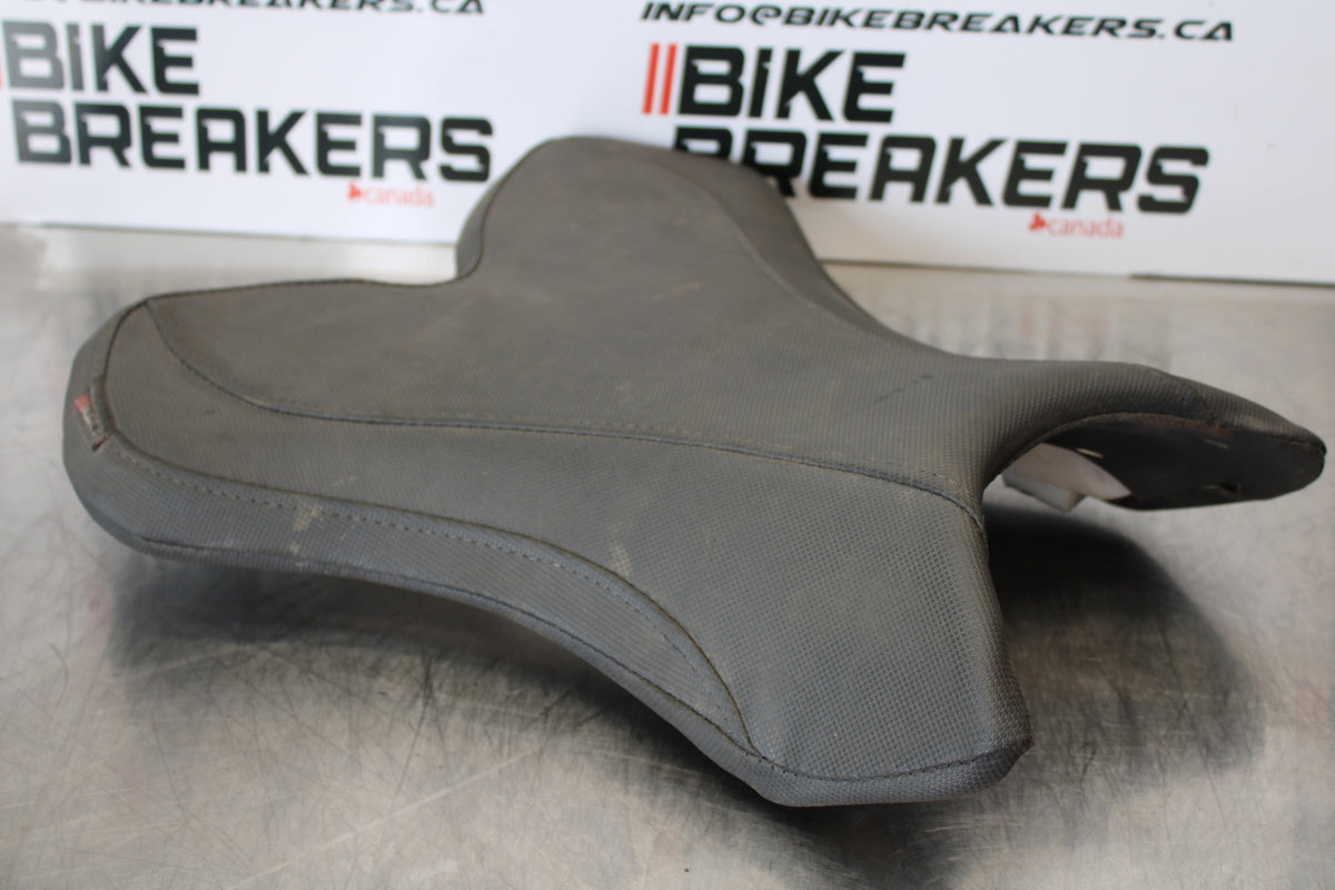 07-08 YAMAHA YZF R1 HT MOTO AFTERMARKET FRONT DRIVERS SEAT BB160