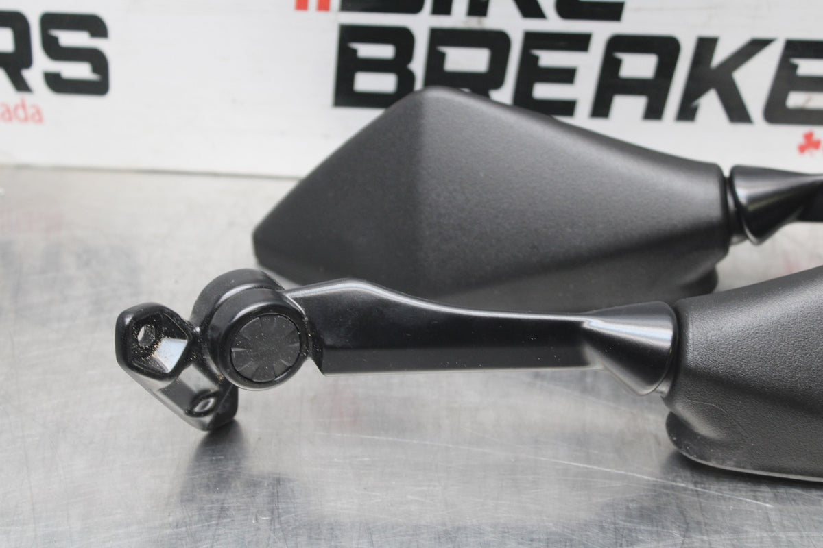 24-25 KAWASAKI NINJA ZX4R REAR VIEW MIRROR SET PAIR MIRRORS BB827