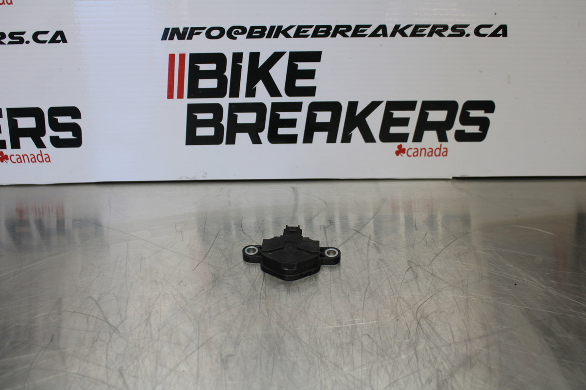 15-16 HONDA CB300F TIP OVER BANK ANGLE CRASH SENSOR SWITCH  BB150