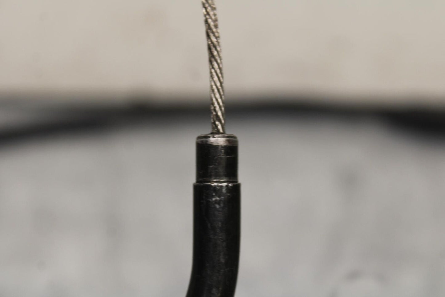 04-09 SUZUKI GS 500 FH GS500F CLUTCH CABLE LINE BB97