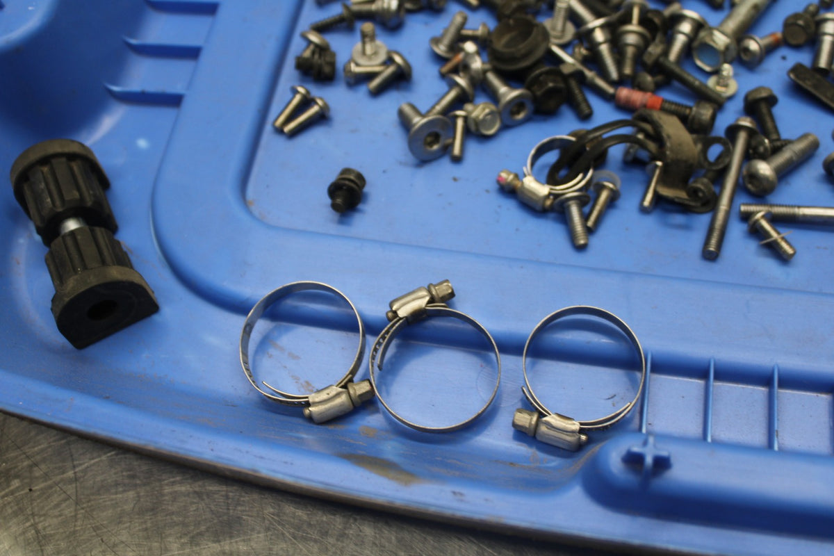 07-08 KAWASAKI NINJA ZX6R MOUNTING BOLTS HARDWARE SCREWS BB937