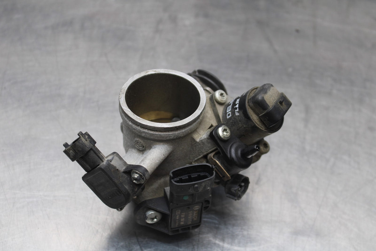 13-16 KTM 390 DUKE MAIN FUEL INJECTORS / THROTTLE BODIES BB815