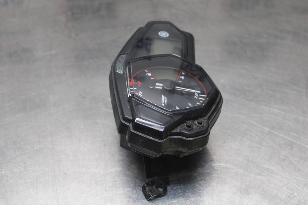 17-18 YAMAHA YZF R3 SPEEDO GAUGES DISPLAY CLUSTER SPEEDOMETER TACHOMETER BB813