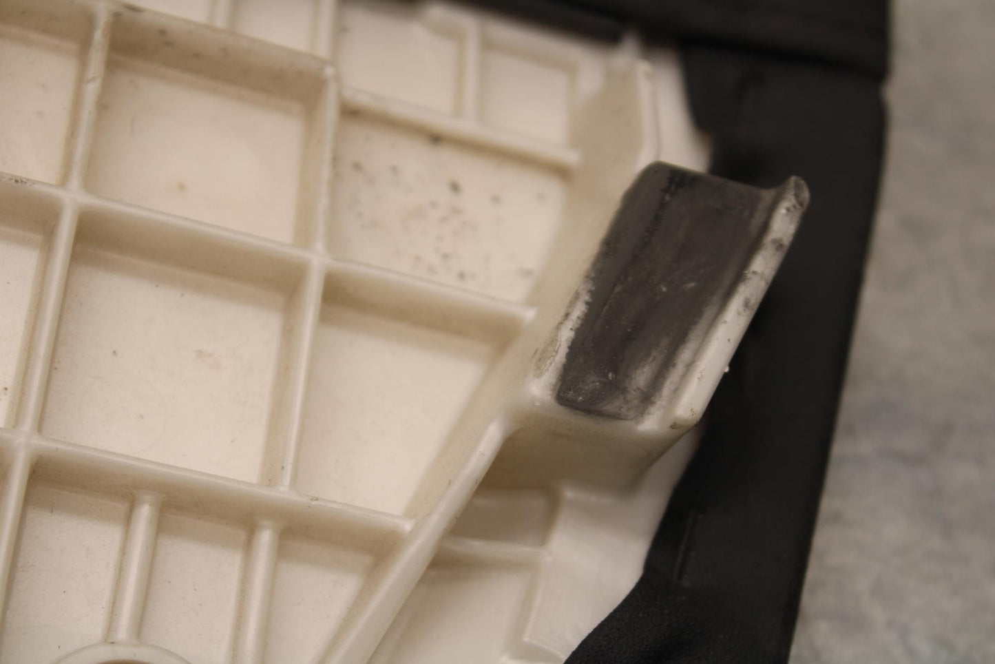 09-12 KAWASAKI NINJA ZX6R REAR BACK PASSENGER TANDEM SEAT SADDLE PILLION BB617