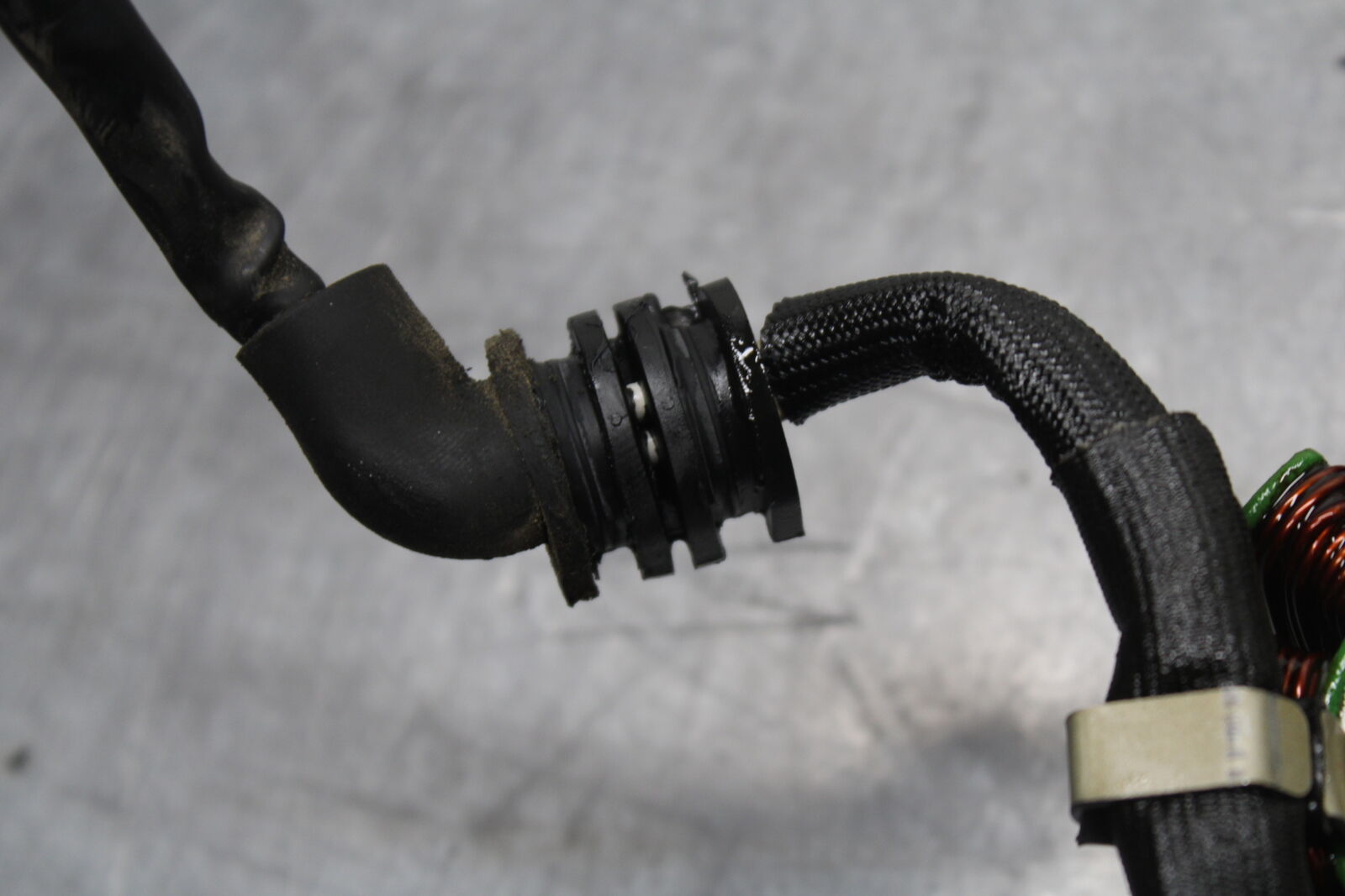 07-08 YAMAHA YZF R1 STATOR GENERATOR ALTERNATOR MAGNETO BB724