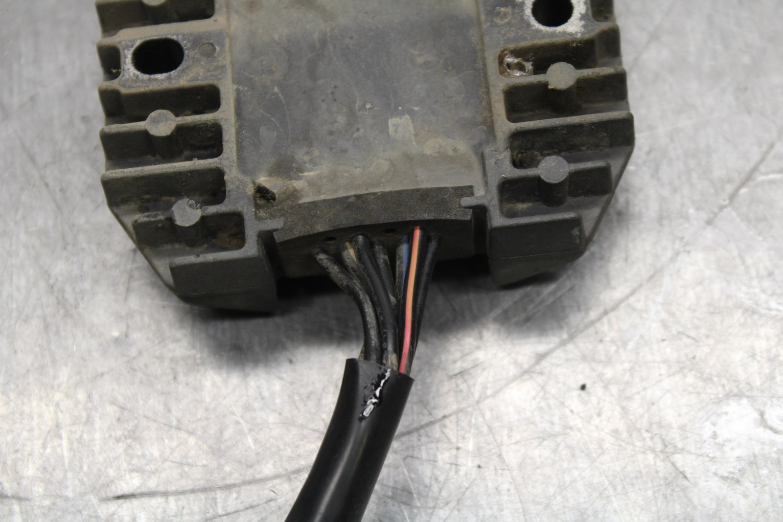 00-02 KAWASAKI NINJA ZX6R RECTIFIER VOLTAGE REGULATOR BB750