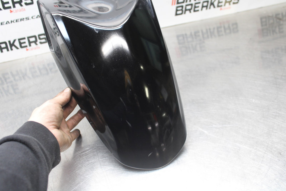 15 SUZUKI GW250F FRONT WHEEL FENDER COWL FAIRING BB789