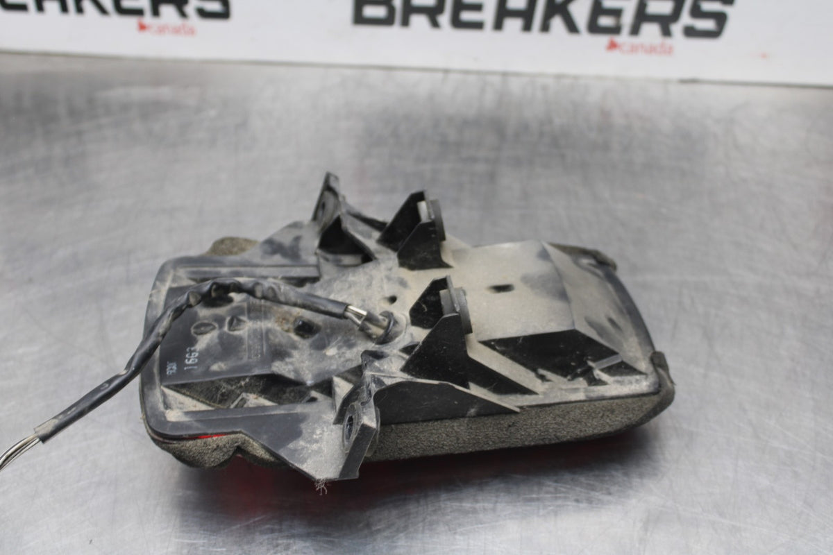06 SUZUKI SV650S REAR TAIL TAILLIGHT BACK BRAKE LIGHT BB783