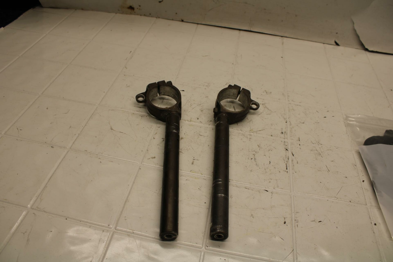 03-04 KAWASAKI NINJA ZX6R 636 LEFT RIGHT CLIP ON ONS HANDLEBARS PAIR SET BB397