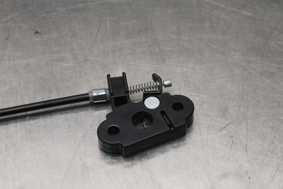 24-25 KAWASAKI NINJA ZX4R REAR PASSENGER SEAT LATCH LOCK ASSEMBLY BB827