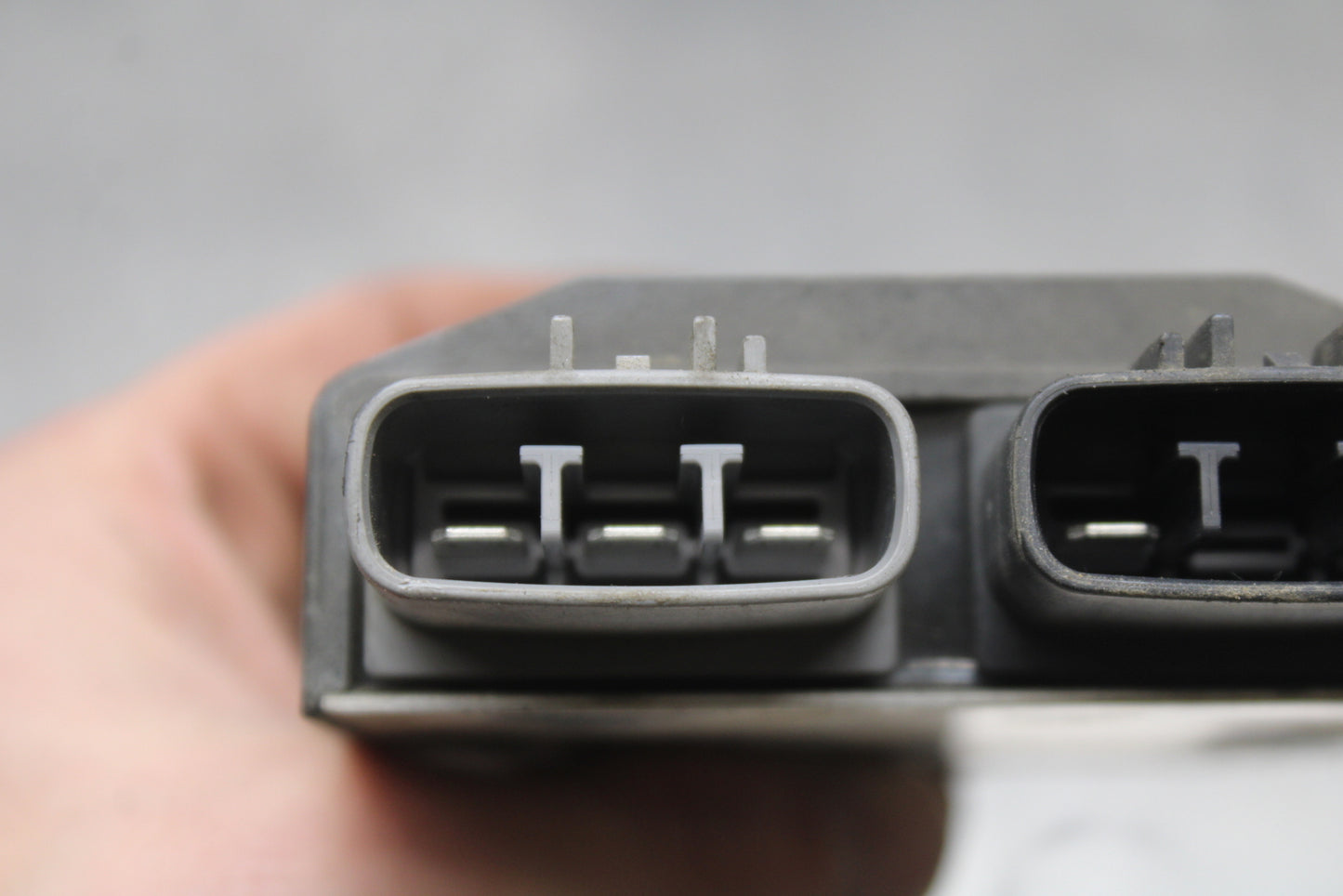 04-05 KAWASAKI NINJA ZX10R RECTIFIER VOLTAGE REGULATOR BB163