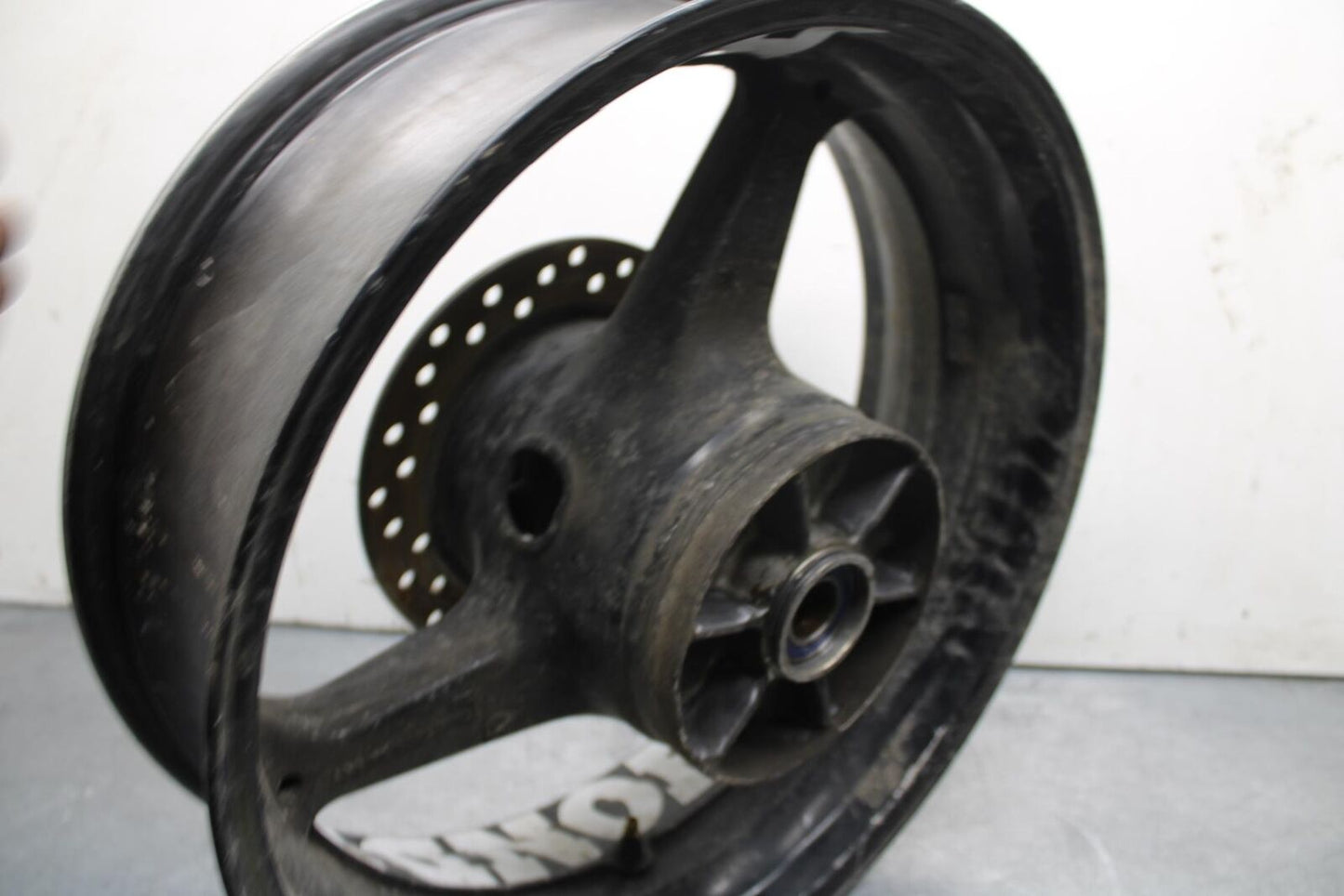03-04 HONDA CBR600RR REAR WHEEL AND ROTOR BACK BRAKE DISC BB637