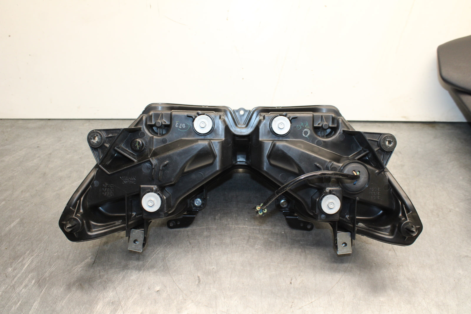 19-23 KAWASAKI NINJA ZX6R FRONT HEADLIGHT HEAD LIGHT LAMP BB749