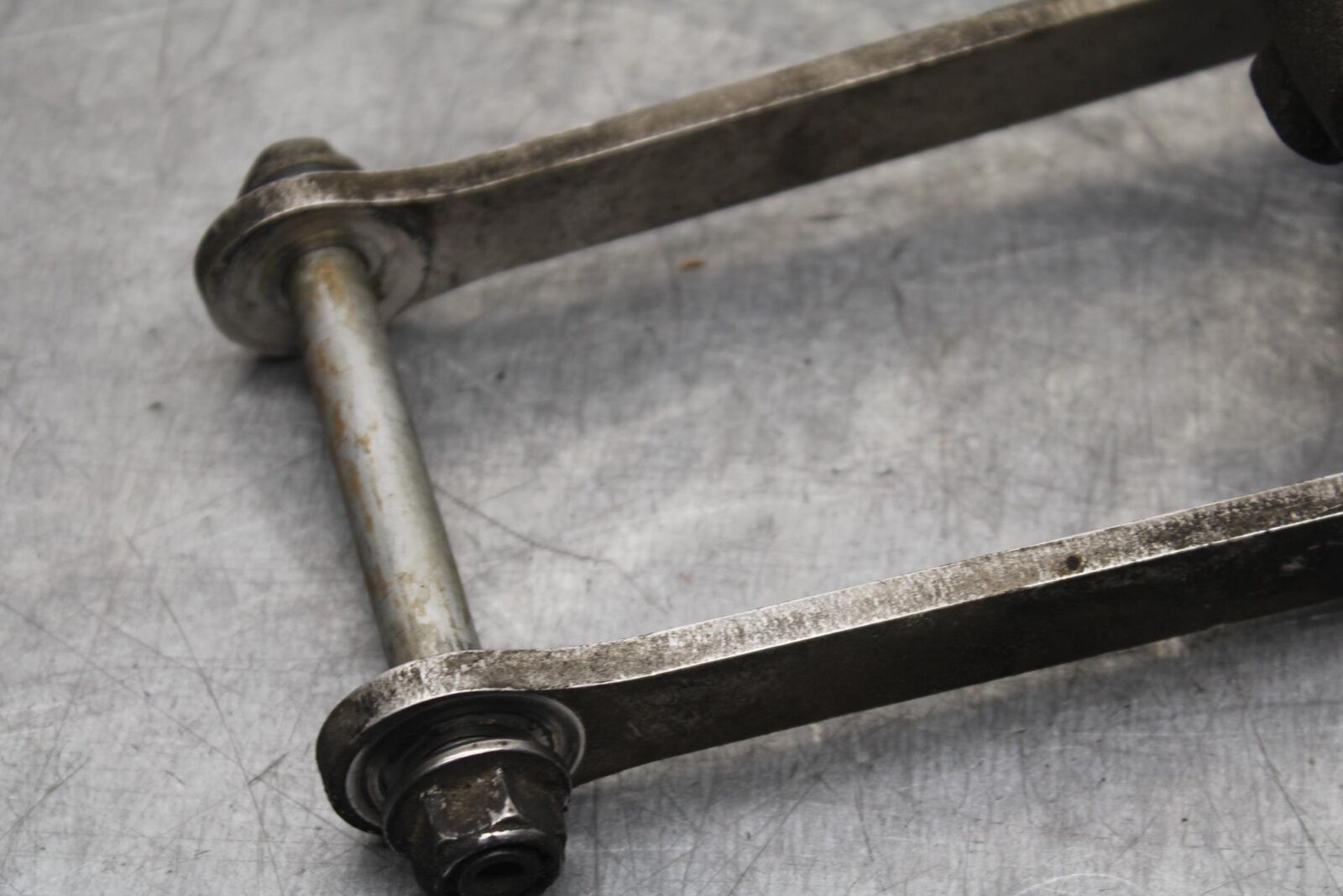 09-12 KAWASAKI NINJA ZX6R REAR DOGBONE SHOCK LINKAGE LINK BB617