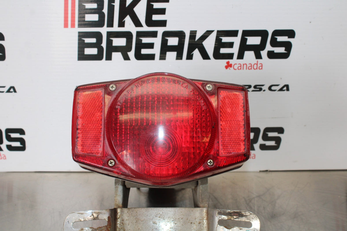 76-77 HONDA GOLDWING 1000 TAILLIGHT REAR TAIL BRAKE LIGHT BB171