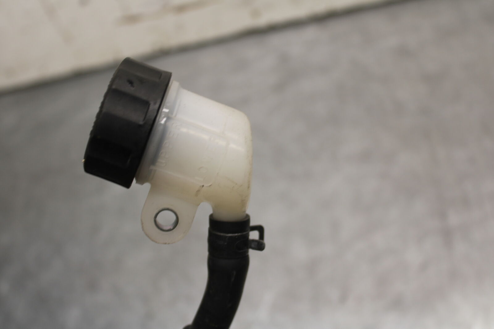 13-18 KAWASAKI NINJA ZX6R REAR BACK BRAKE MASTER CYLINDER W RESERVOIR BB666