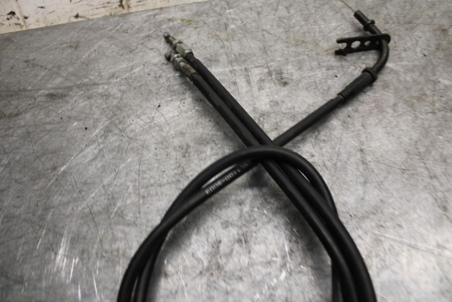 2003 Yamaha YZF R6 THROTTLE CABLES LINES 5SL-26311-00-00 5SL-26312-00-00 BB539