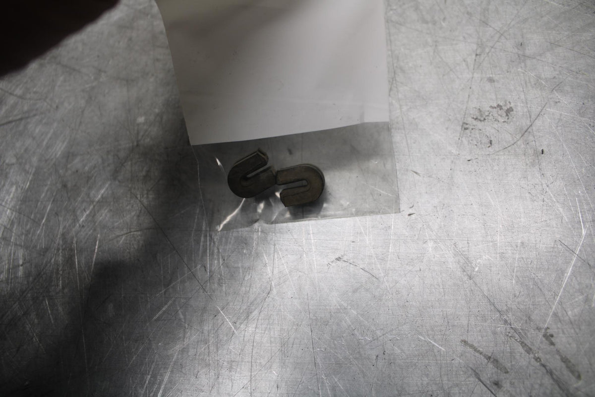 91-92 SUZUKI GSXR750 M  OIL COOLER RUBBERS BB493