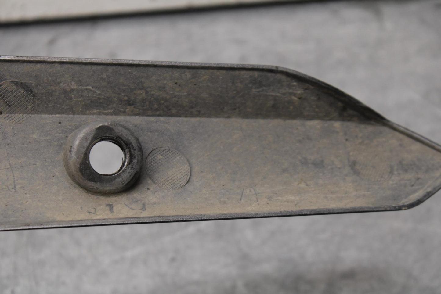 15-16 KAWASAKI EX300 RIGHT LOWER BOTTOM BELLY FAIRING COWL BB635