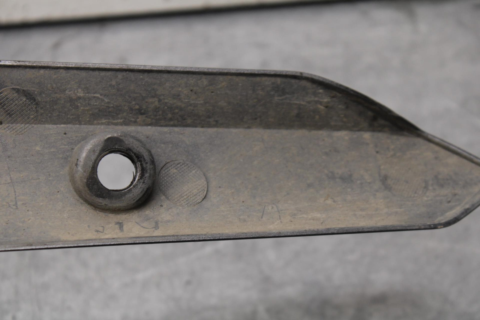 15-16 KAWASAKI EX300 RIGHT LOWER BOTTOM BELLY FAIRING COWL BB635