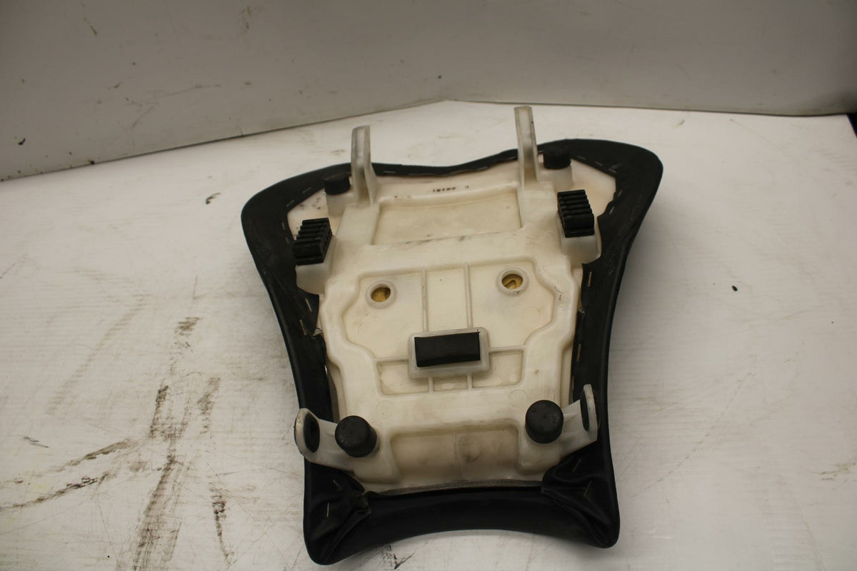 09-11 SUZUKI GSXR1000 FRONT DRIVERS SEAT PAD SADDLE PILLION 45100-47H10-6BY BB28