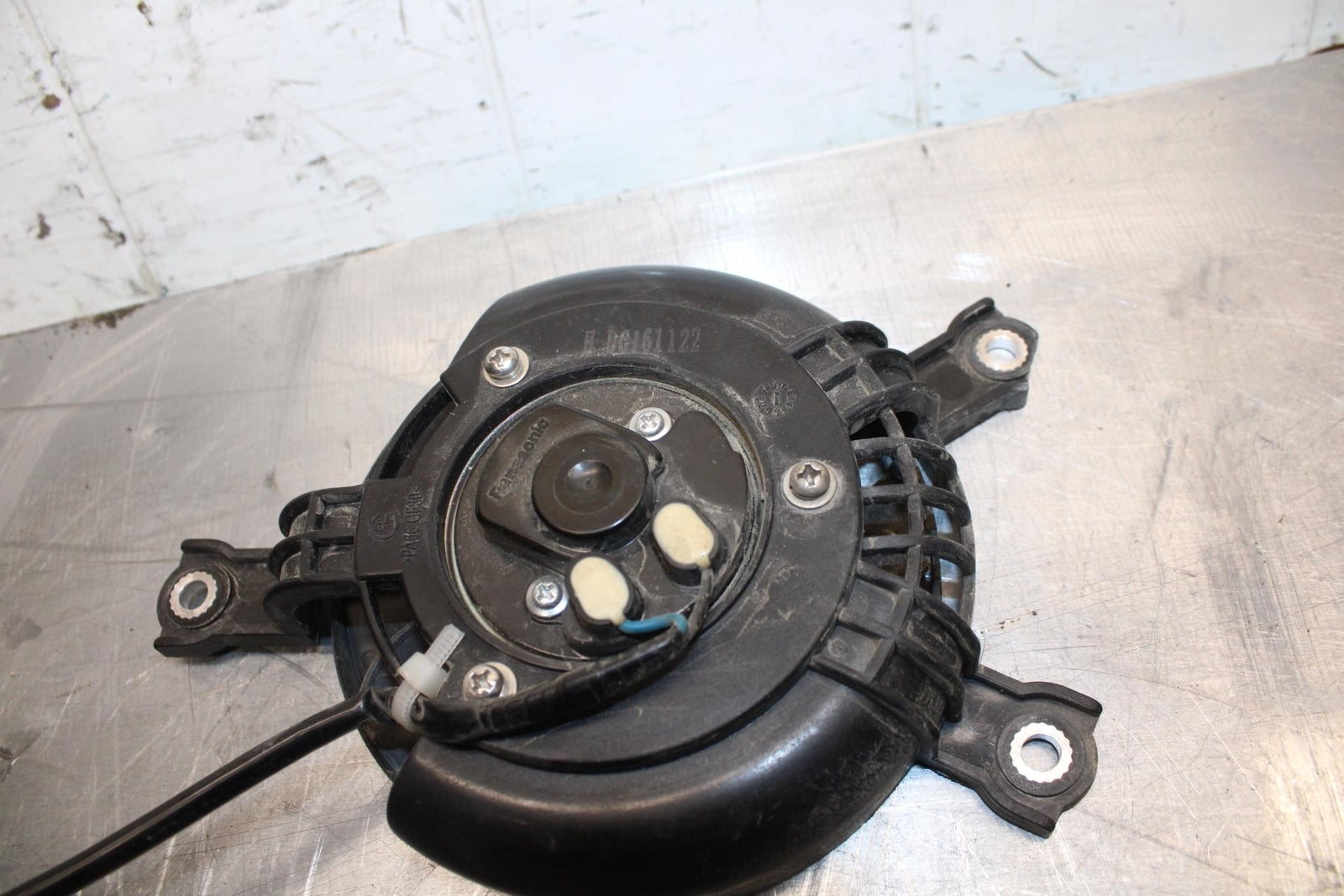 17-23 SUZUKI GSXR 250 GSX250RL8  RADIATOR MOTOR COOLER FAN RADIATER BB490