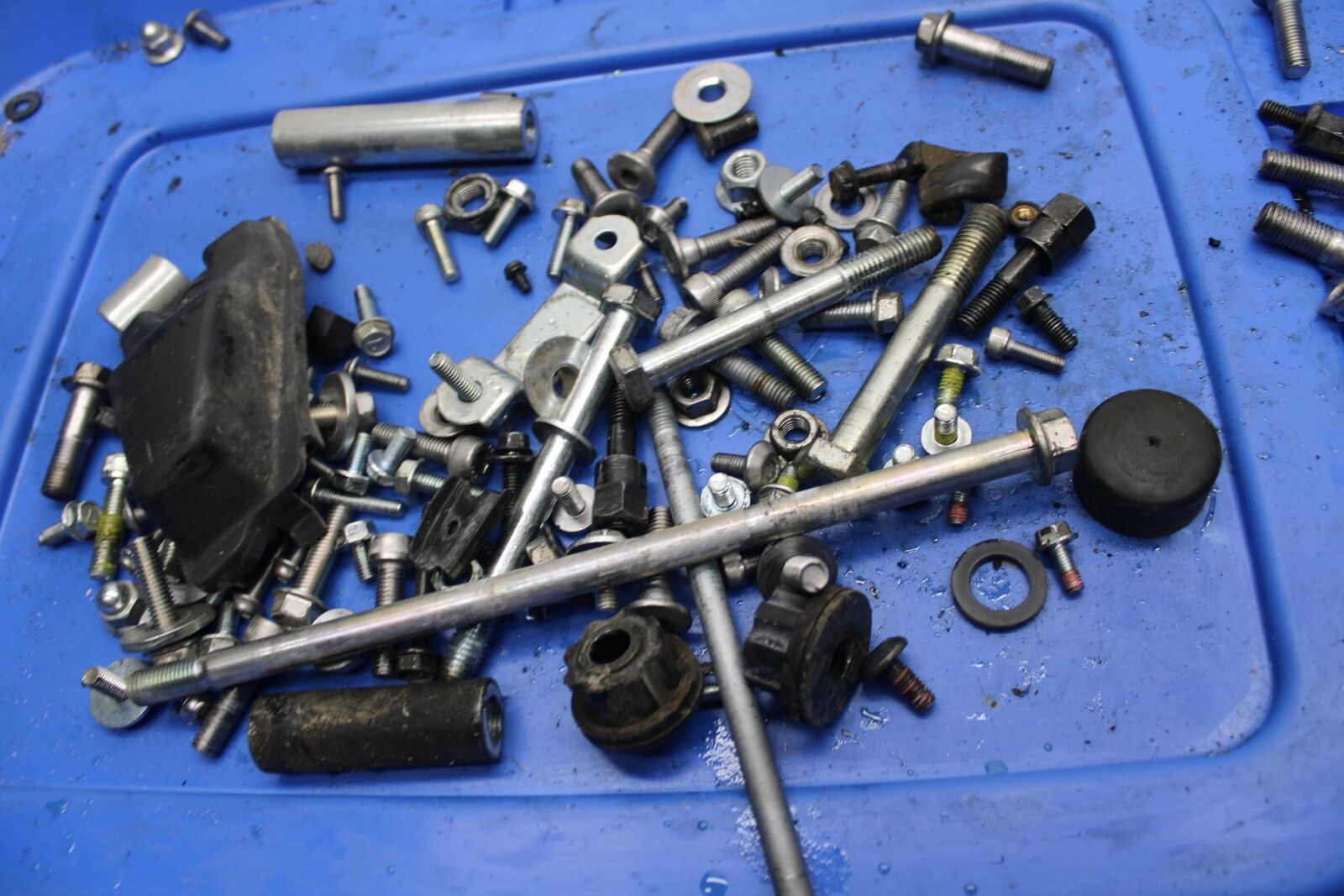 11-14 KAWASAKI VERSYS 650 LE 650C ENGINE MOUNTING BOLTS HARDWARE SCREWS BB498