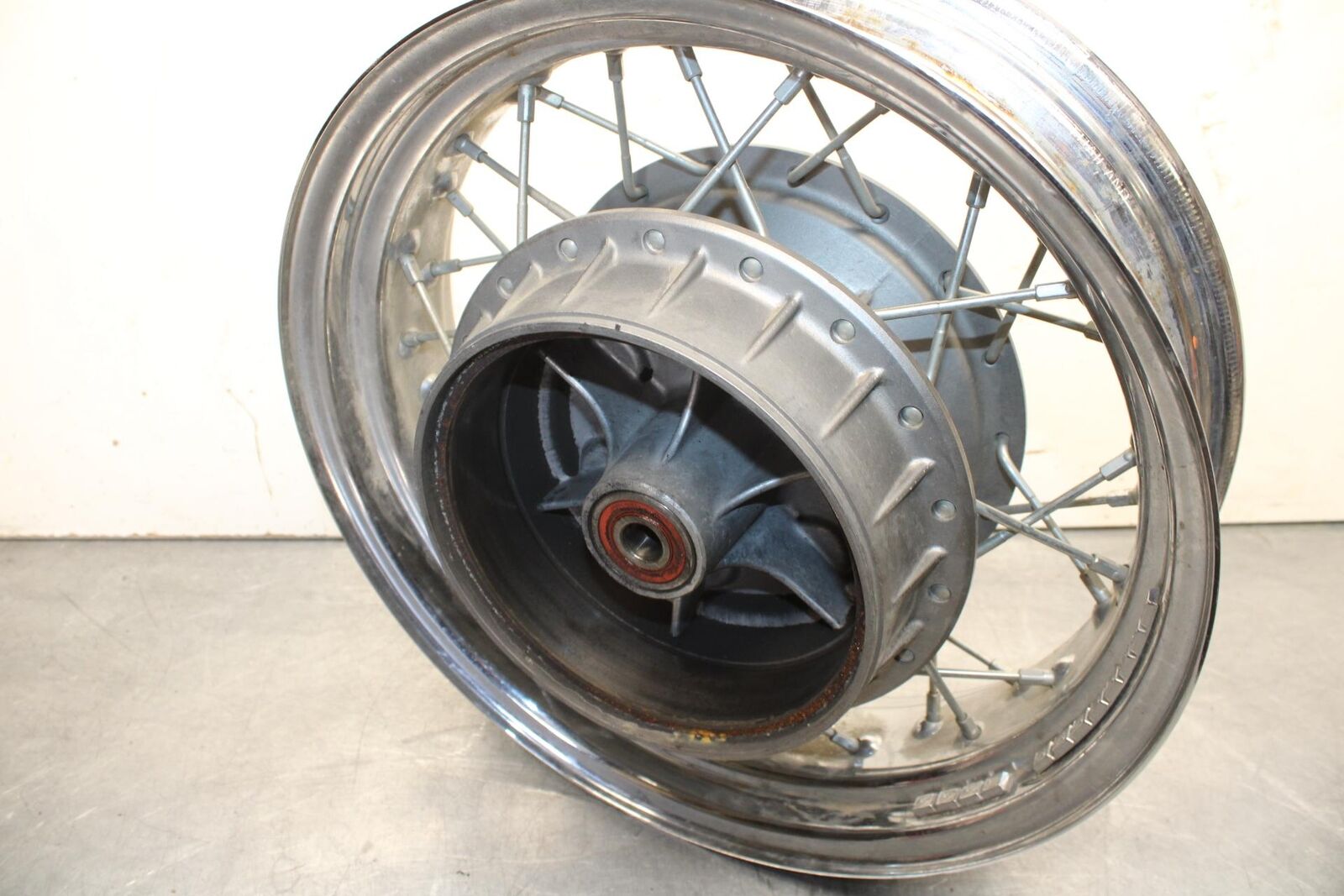 2013 Suzuki Boulevard C50T REAR WHEEL RIM BB625
