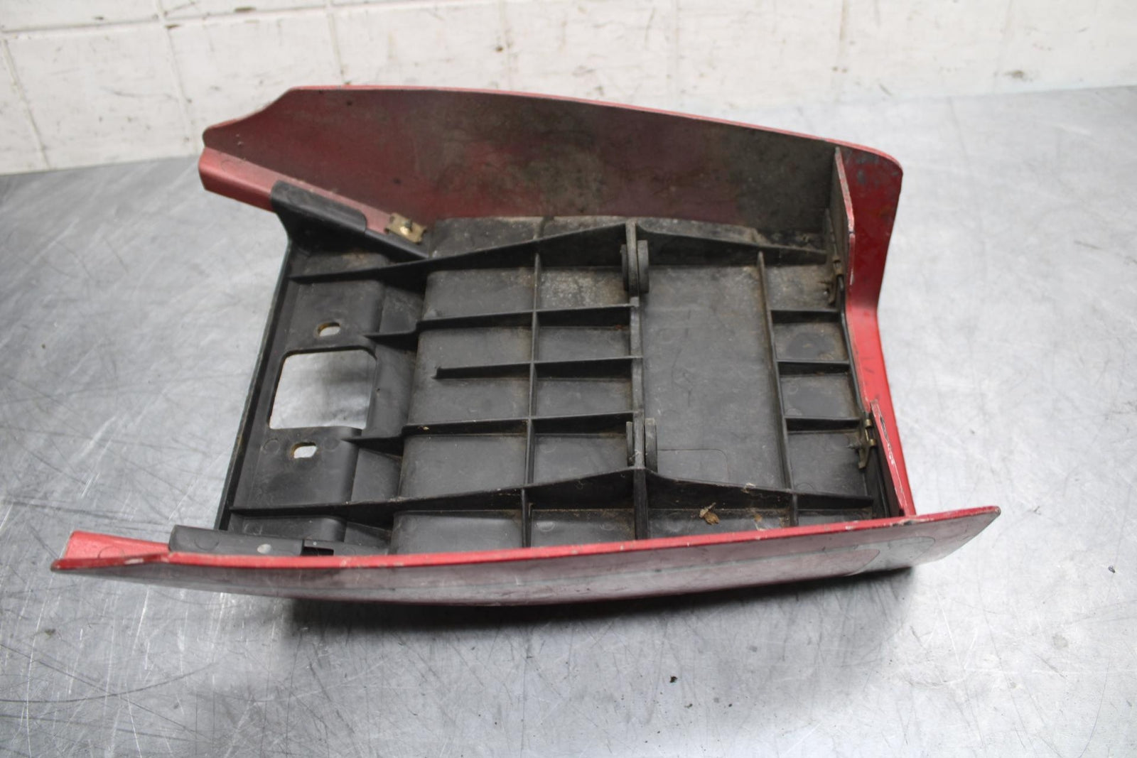 1982 Kawasaki KZ550A Sports REAR BACK TAIL FAIRING COWL SHROUD