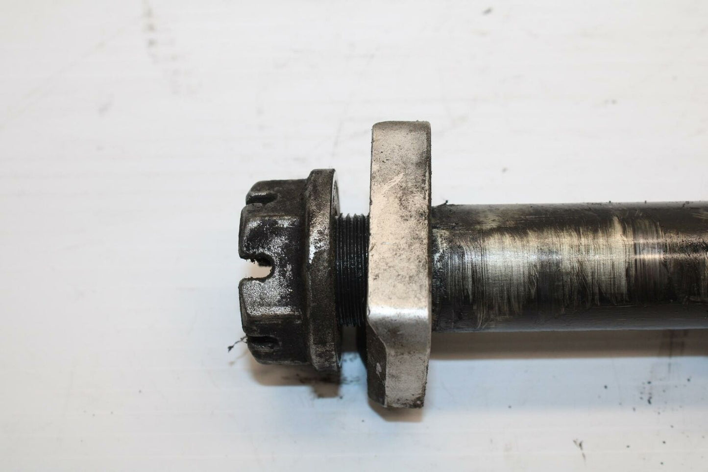 06-07 SUZUKI GSXR600 REAR AXLE BACK WHEEL RIM PIVOT BOLT AXEL BB243