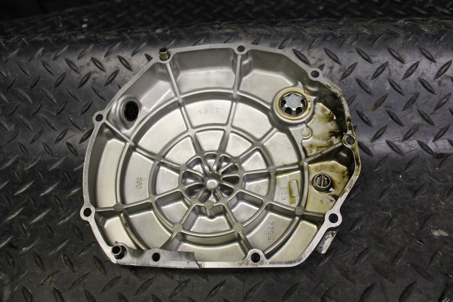 05-06 SUZUKI KATANA 750 GSX750F CLUTCH SIDE ENGINE MOTOR COVER bb166