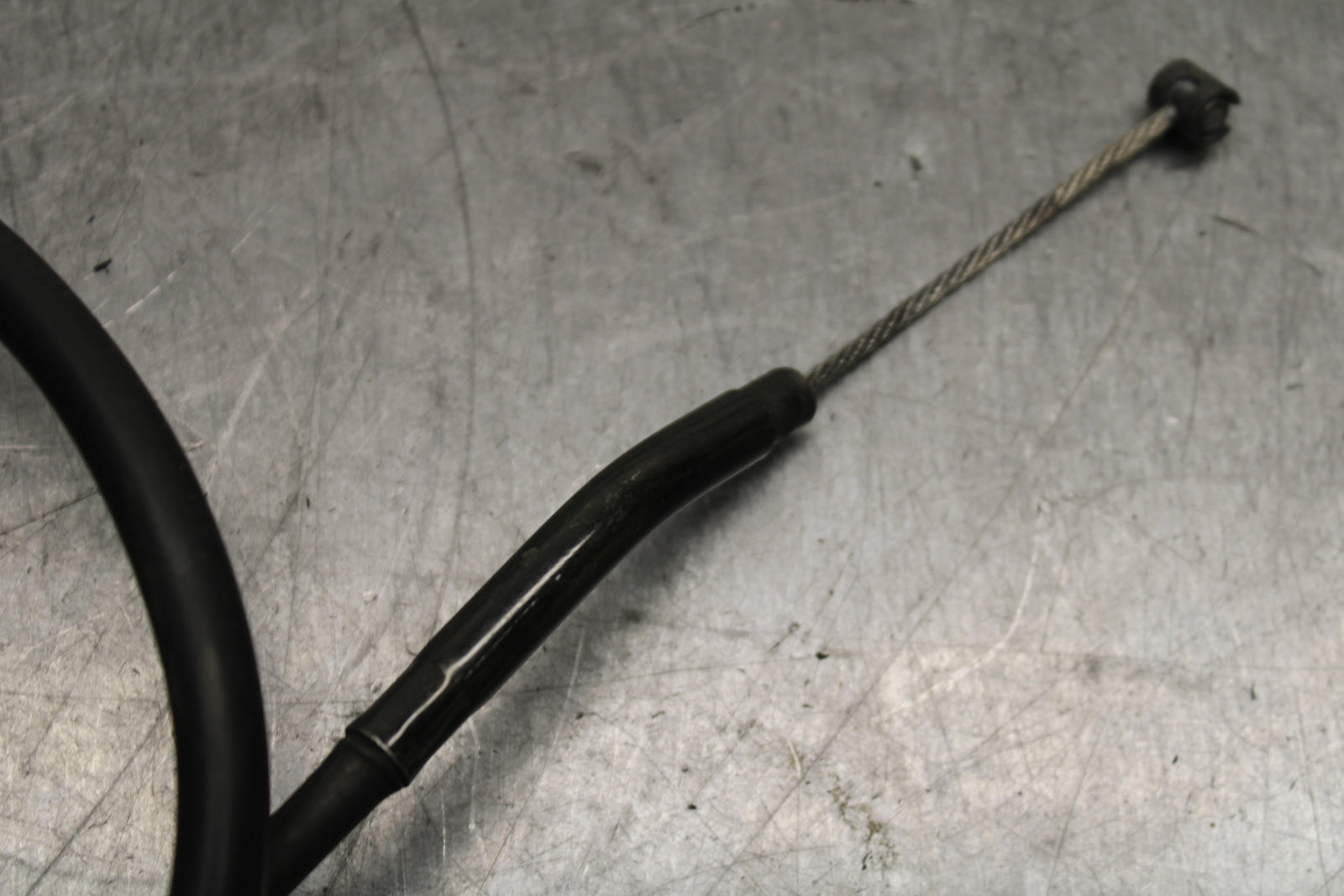 06-07 SUZUKI GSXR750 CLUTCH CABLE LINE BB123