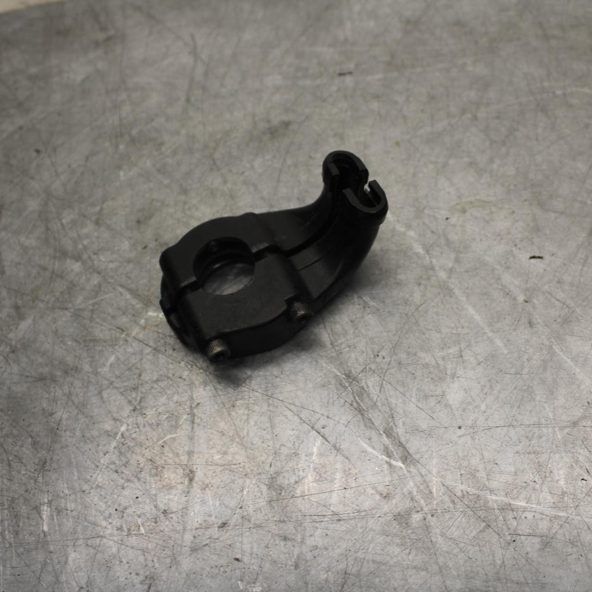 2016 Yamaha XSR900 ABS THROTTLE CABLE LINE HOUSING GUIDE BB516