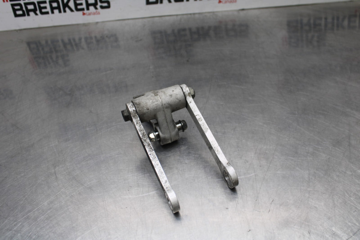 18 YAMAHA YZF R1  REAR DOGBONE SHOCK LINKAGE LINK BB838