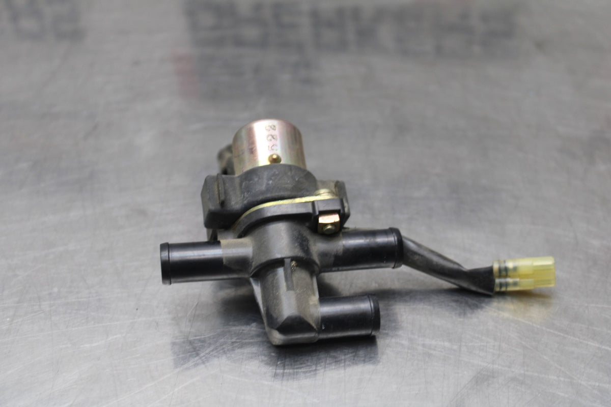 05 YAMAHA YZF R6 AIR VALVE SOLENOID TOP ENGINE SWITCH SENSOR BB858