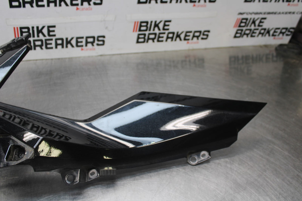 18-23 KAWASAKI NINJA 400 EX400 ABS RIGHT MID SIDE FAIRING COWL PLASTIC BB177