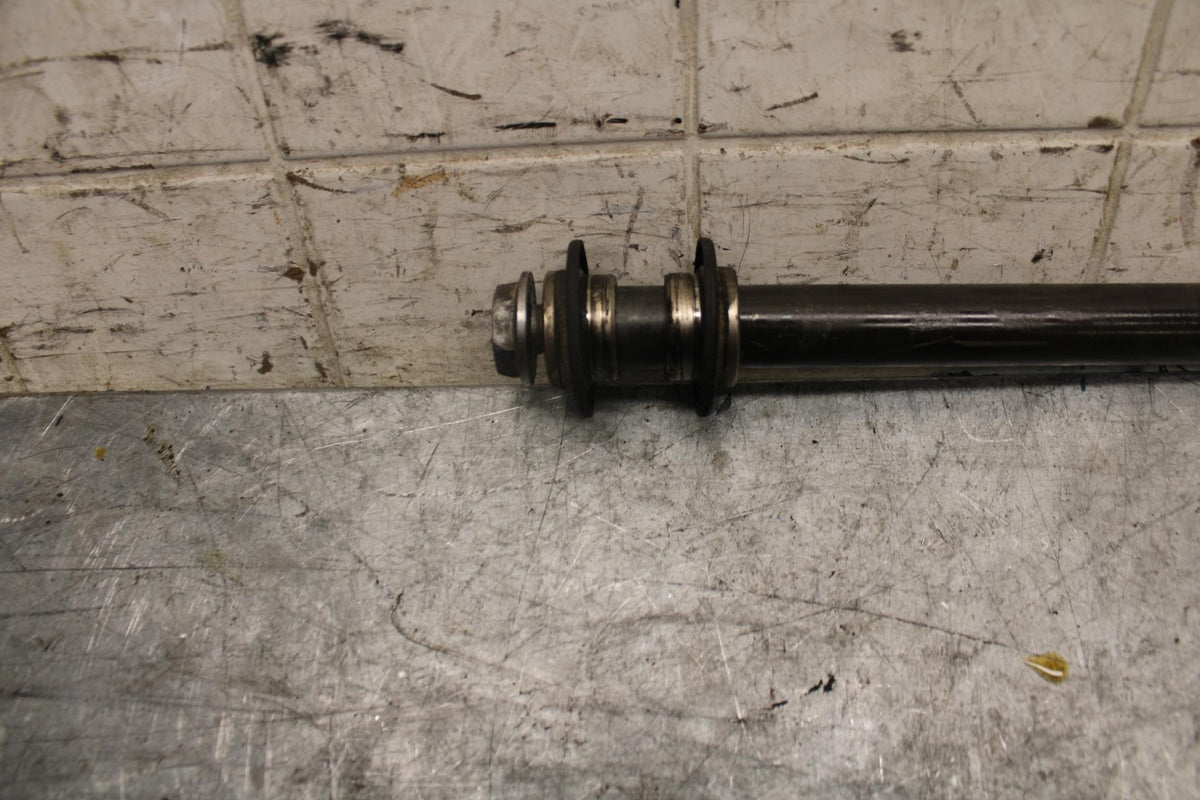 2003 Yamaha YZF R6 FRONT WHEEL RIM AXLE PIVOT BOLT 5SL-25181-00-00 BB539