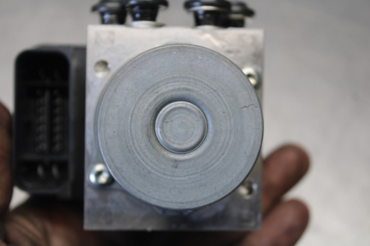 22-25 YAMAHA YZF R7 ABS PUMP UNIT MODULE BB850