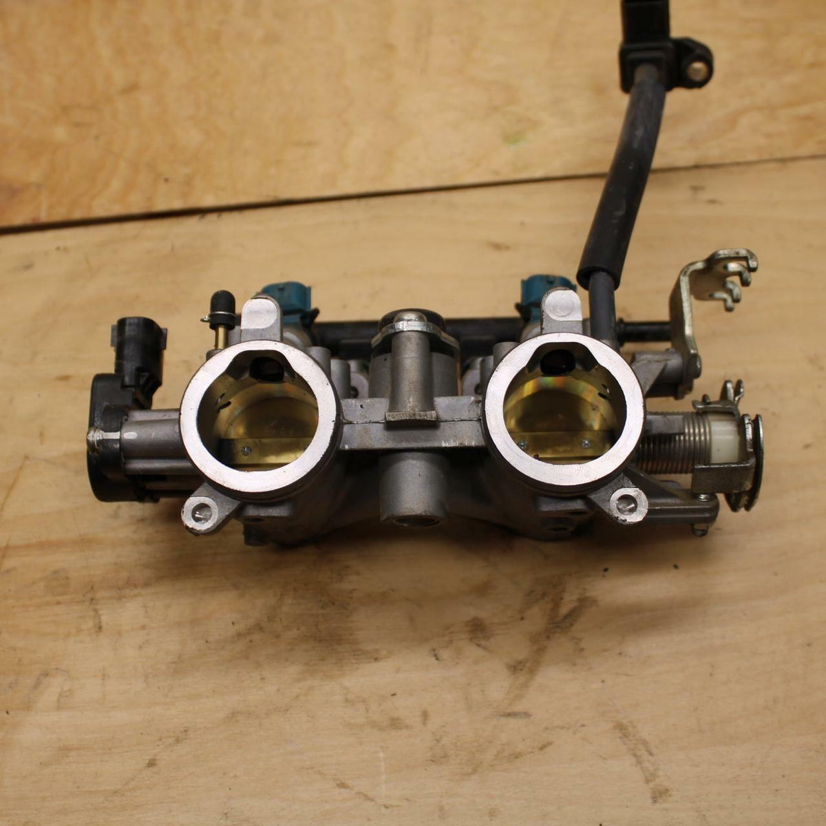 18-21 YAMAHA XSR700 MAIN FUEL INJECTORS / THROTTLE BODIES BB323