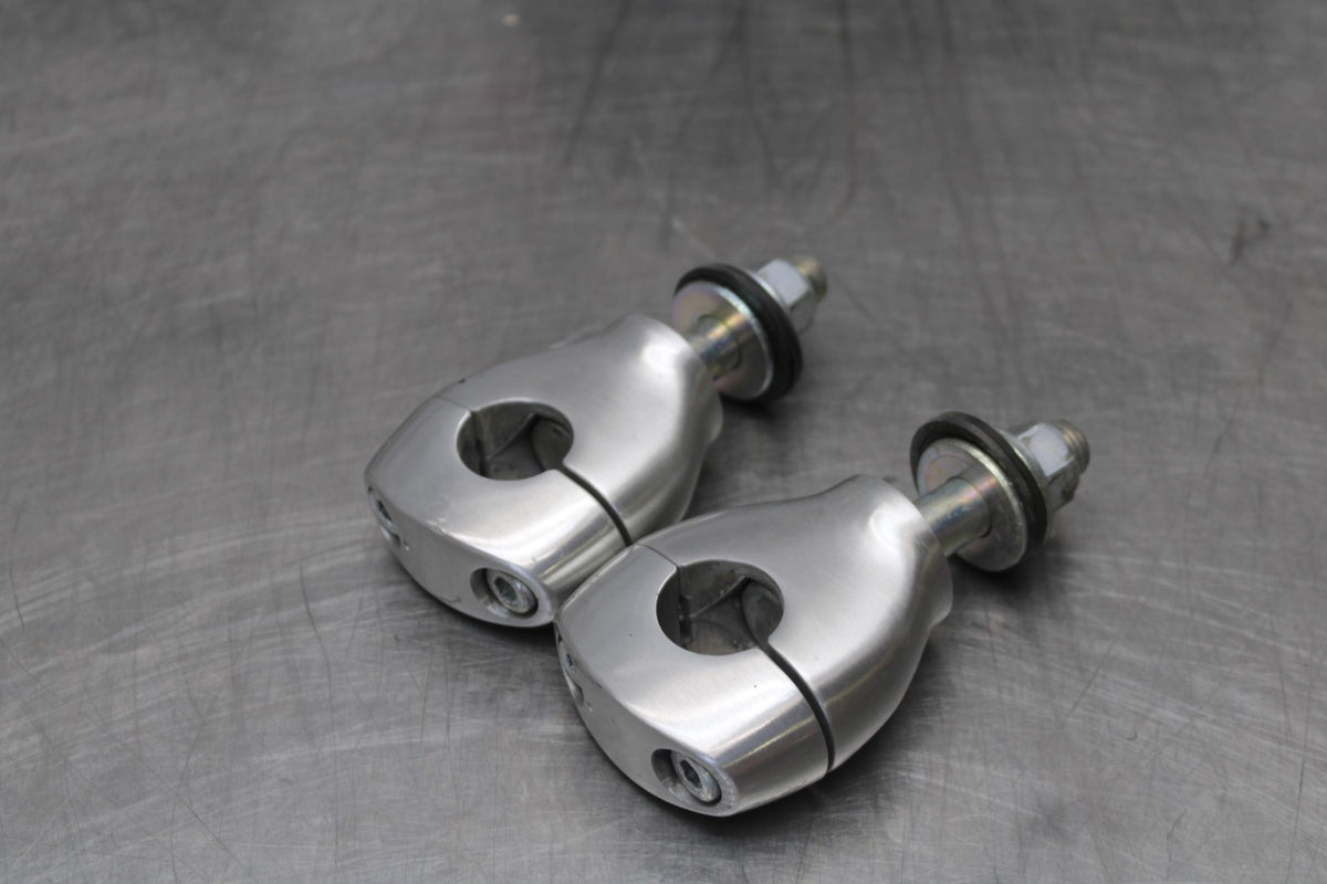 05-09 SUZUKI BOULEVARD C90 HANDLEBAR RISERS BB918