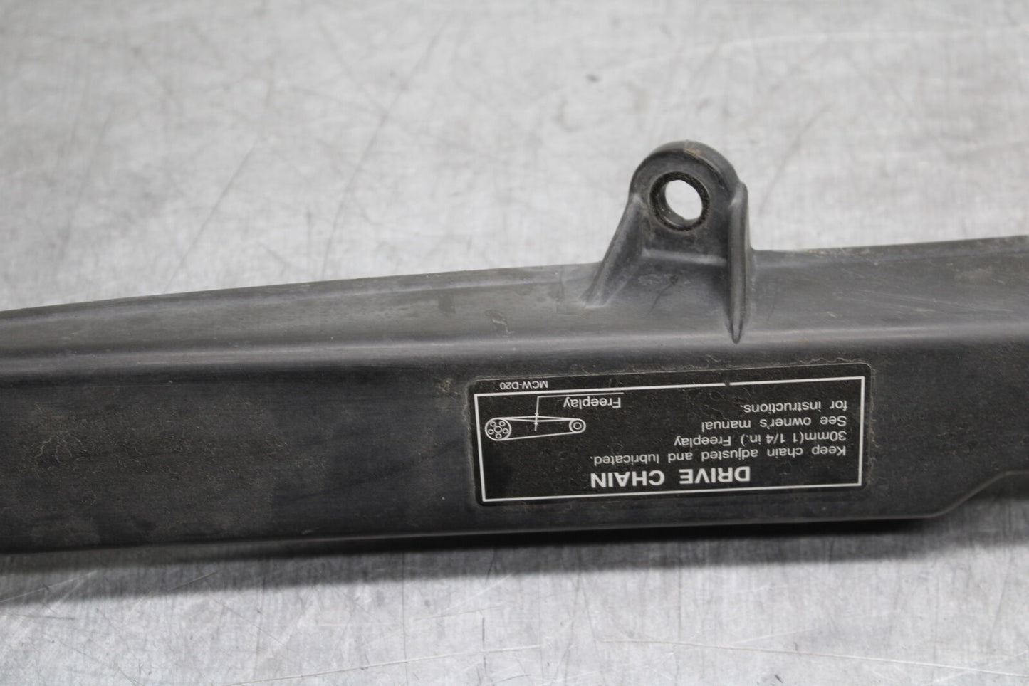 05-06 HONDA CBR600RR REAR BACK DRIVE CHAIN GUARD COVER SHIELD BB727