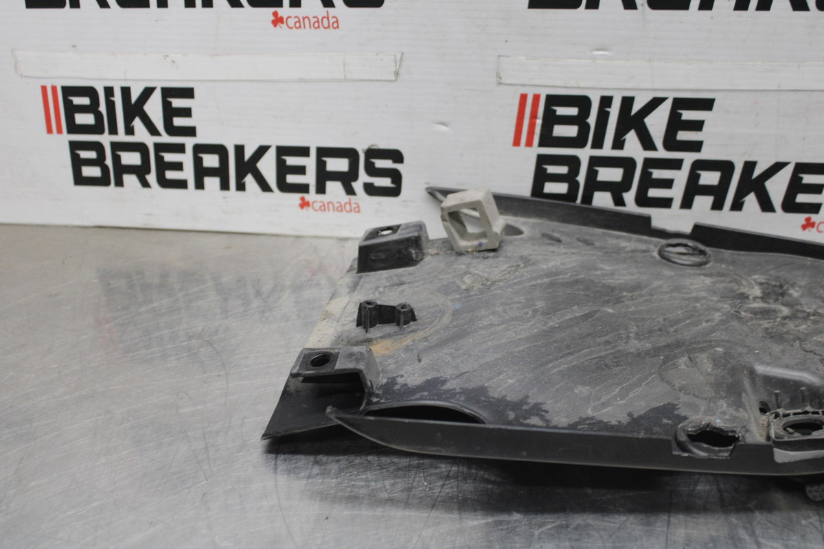 23 KAWASAKI Z900RS REAR BACK TAIL UNDERTAIL FAIRING COWL FENDER BB935