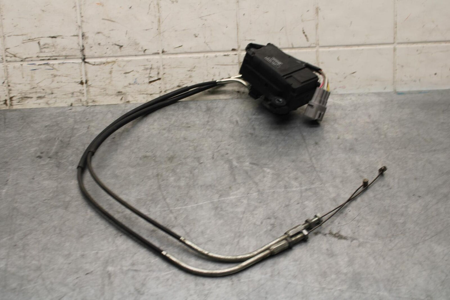 11-23 SUZUKI GSXR 750 EXHAUST VALVE SERVO MOTOR BB55