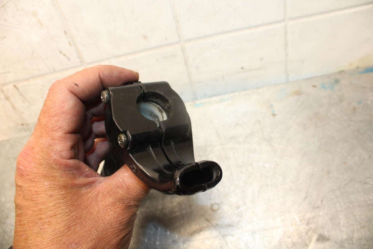 2002 Kawasaki Ninja ZX12R ZX1200B THROTTLE CABLE LINE HOUSING GUIDE BB48