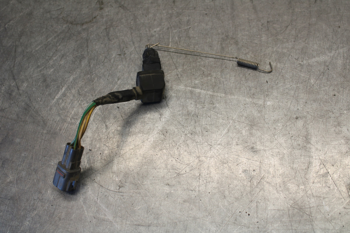05-06 YAMAHA ROYAL STAR REAR BACK BRAKE SENSOR BB697