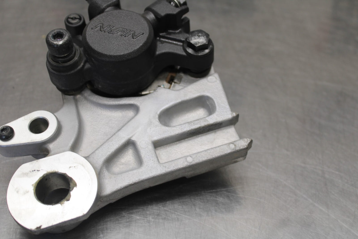 22-25 YAMAHA YZF R7 REAR BACK BRAKE CALIPER W MOUNT BRACKET BB940