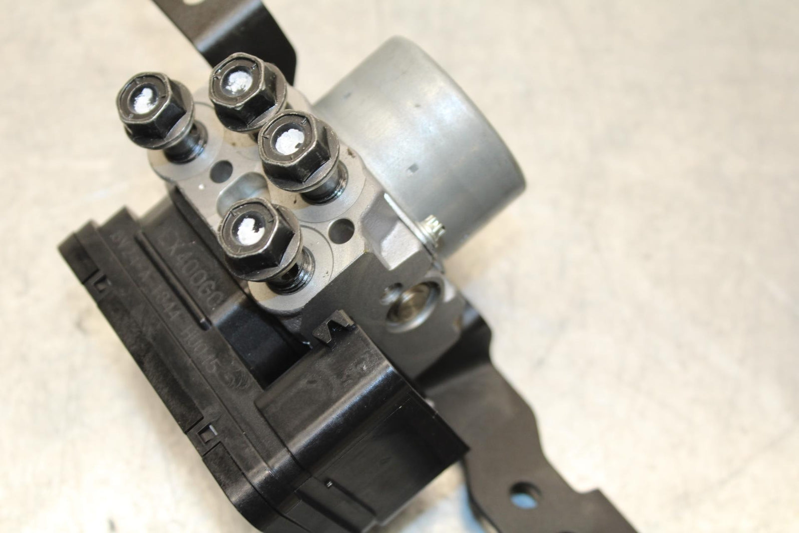 19-22 KAWASAKI Z400 ABS PUMP UNIT MODULE BB70