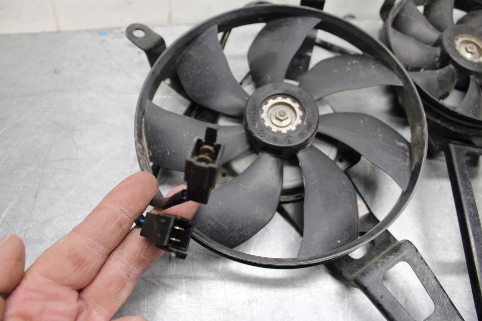 07-08 KAWASAKI CONCOURS 1400 ABS ENGINE RADIATOR COOLING FAN BB449