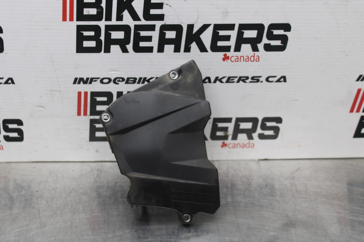 08-09 YAMAHA YZF R6S ENGINE SPROCKET COVER BB796